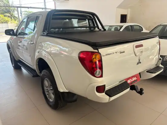MITSUBISHI-L200 TRITON-2015
