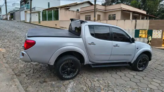 MITSUBISHI-L200 TRITON-2012