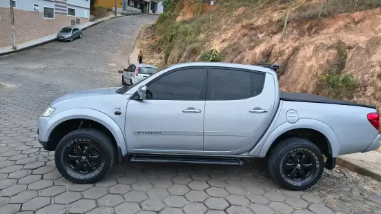 MITSUBISHI-L200 TRITON-2012