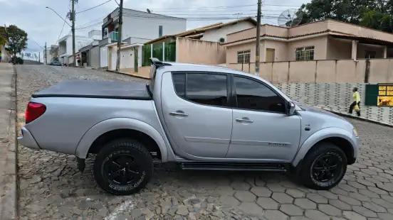 MITSUBISHI-L200 TRITON-2012