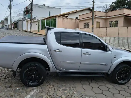 MITSUBISHI-L200 TRITON-3.2 HPE 4X4 CD 16V TURBO INTERCOOLER DIESEL 4P AUTOMÁTICO MITSUBISHI-L200 TRITON-2012
