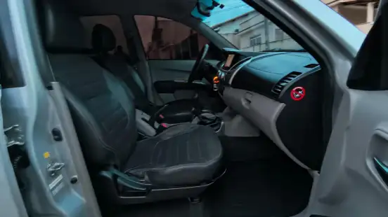 MITSUBISHI-L200 TRITON-2012