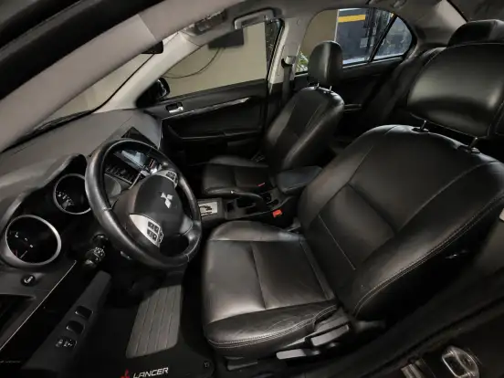 MITSUBISHI-LANCER-2.0 CVT 16V GASOLINA 4P AUTOMÁTICO MITSUBISHI-LANCER-2014