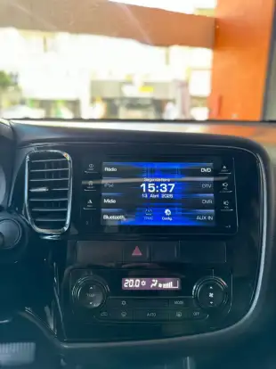 MITSUBISHI-OUTLANDER-2.0 16V GASOLINA 4P AUTOMÁTICO MITSUBISHI-OUTLANDER-2015