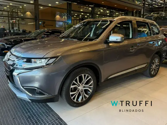 MITSUBISHI OUTLANDER 2.0 16V GASOLINA 4P AUTOMÁTICO MITSUBISHI OUTLANDER 2.0 16V GASOLINA 4P AUTOMÁTICO