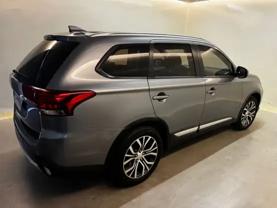MITSUBISHI-OUTLANDER-2.0 16V GASOLINA 4P AUTOMÁTICO MITSUBISHI-OUTLANDER-2016