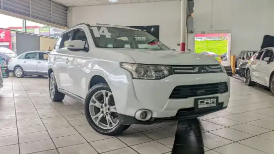 MITSUBISHI-OUTLANDER-2014