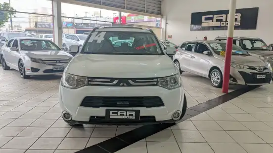 MITSUBISHI-OUTLANDER-2.0 16V GASOLINA 4P AUTOMÁTICO MITSUBISHI-OUTLANDER-2014