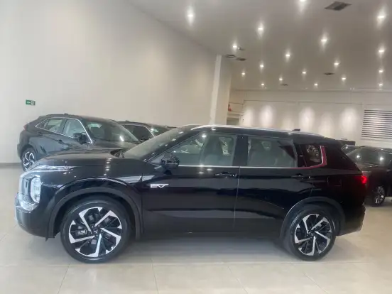 MITSUBISHI-OUTLANDER-2.4 PHEV SIGNATURE S-AWC DHT MITSUBISHI-OUTLANDER-2025