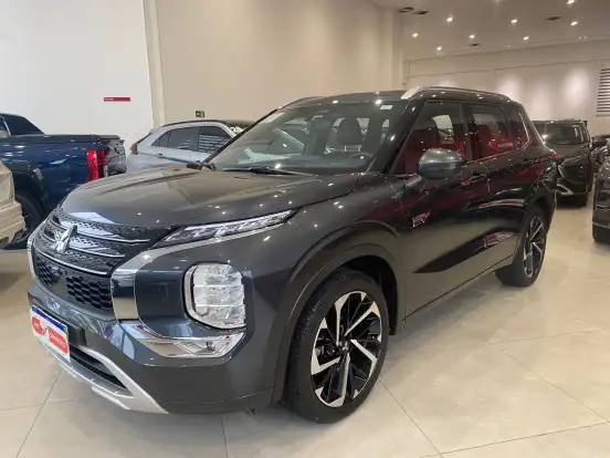 MITSUBISHI-OUTLANDER-2.4 PHEV SIGNATURE S-AWC DHT MITSUBISHI-OUTLANDER-2025