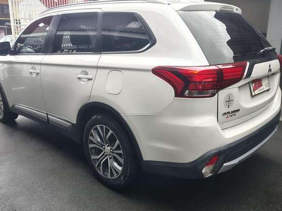 MITSUBISHI-OUTLANDER-2.0 16V GASOLINA 4P AUTOMÁTICO MITSUBISHI-OUTLANDER-2016