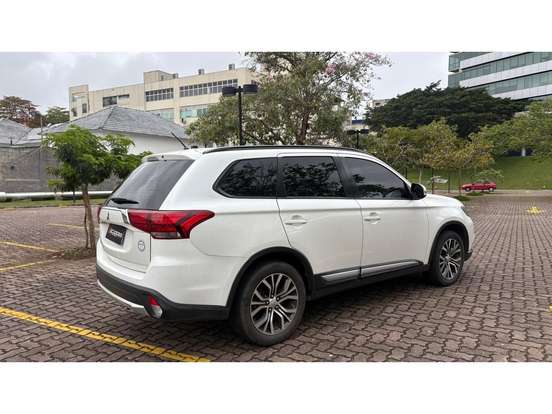 MITSUBISHI-OUTLANDER-2.0 16V GASOLINA 4P AUTOMÁTICO MITSUBISHI-OUTLANDER-2016