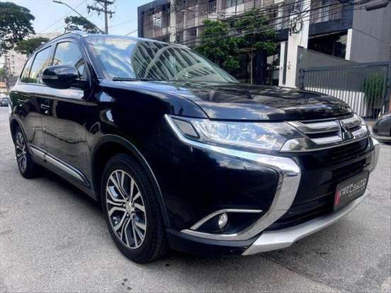 MITSUBISHI-OUTLANDER-2017