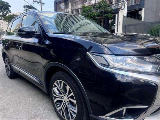 MITSUBISHI-OUTLANDER-2.0 COMFORT 16V GASOLINA 4P AUTOMÁTICO MITSUBISHI-OUTLANDER-2017