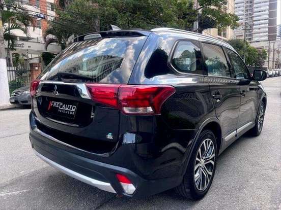 MITSUBISHI-OUTLANDER-2.0 COMFORT 16V GASOLINA 4P AUTOMÁTICO MITSUBISHI-OUTLANDER-2017