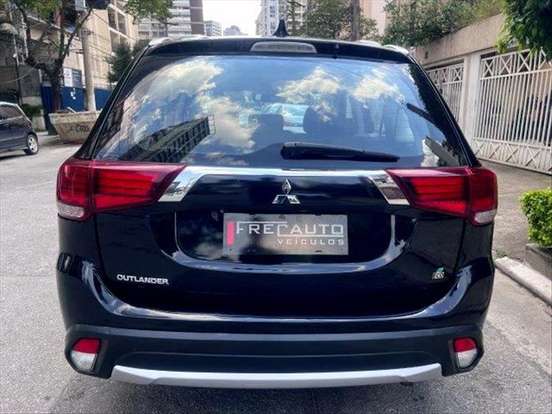 MITSUBISHI-OUTLANDER-2.0 COMFORT 16V GASOLINA 4P AUTOMÁTICO MITSUBISHI-OUTLANDER-2017