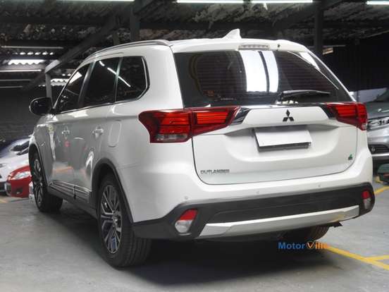 MITSUBISHI-OUTLANDER-2017