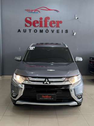 MITSUBISHI-OUTLANDER-2017