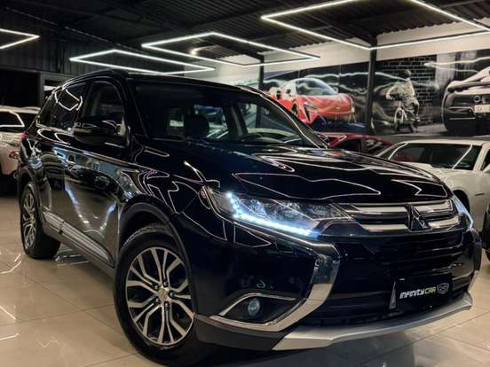 MITSUBISHI-OUTLANDER-2.2 4X4 16V DIESEL 4P AUTOMÁTICO MITSUBISHI-OUTLANDER-2015