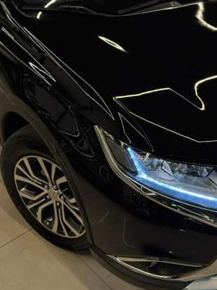 MITSUBISHI-OUTLANDER-2015