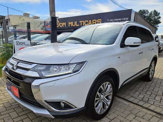 MITSUBISHI-OUTLANDER-3.0 GT 4X4 V6 24V GASOLINA 4P AUTOMÁTICO MITSUBISHI-OUTLANDER-2017