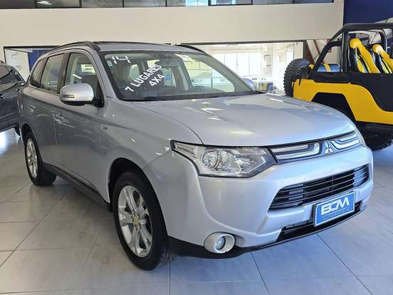 MITSUBISHI-OUTLANDER-2014