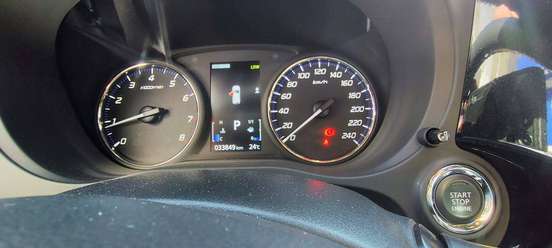 MITSUBISHI-OUTLANDER-2021