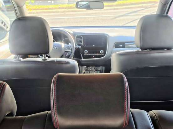 MITSUBISHI-OUTLANDER-3.0 MIVEC V6 GASOLINA HPE-S BLACK EDITION AWD AUTOMÁTICO MITSUBISHI-OUTLANDER-2021