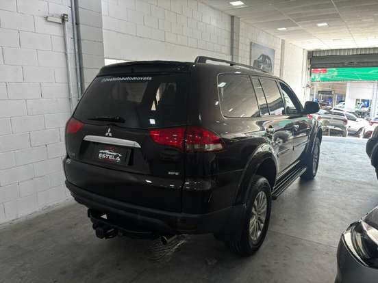 MITSUBISHI-PAJERO-3.2 HPE 4X4 7 LUGARES 16V TURBO INTERCOOLER DIESEL 4P AUTOMÁTICO MITSUBISHI-PAJERO-2015