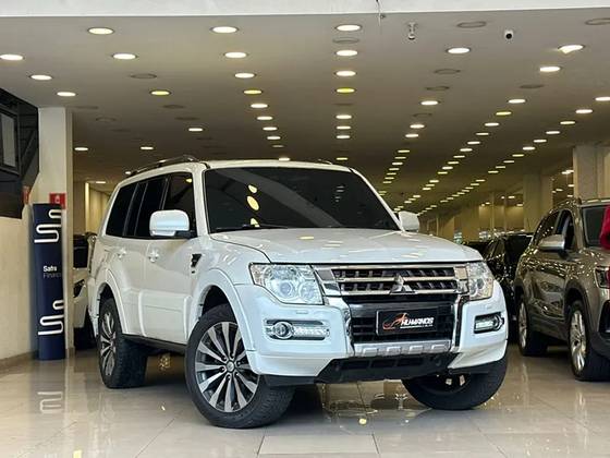 MITSUBISHI PAJERO 3.2 HPE 4X4 7 LUGARES 16V TURBO INTERCOOLER DIESEL 4P AUTOMÁTICO