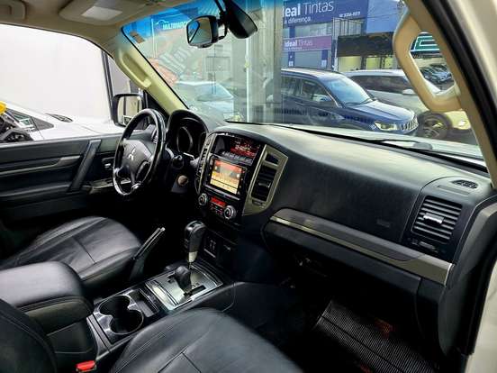 MITSUBISHI-PAJERO FULL-3.2 HPE 4X4 16V TURBO INTERCOOLER DIESEL 4P AUTOMÁTICO MITSUBISHI-PAJERO FULL-2018