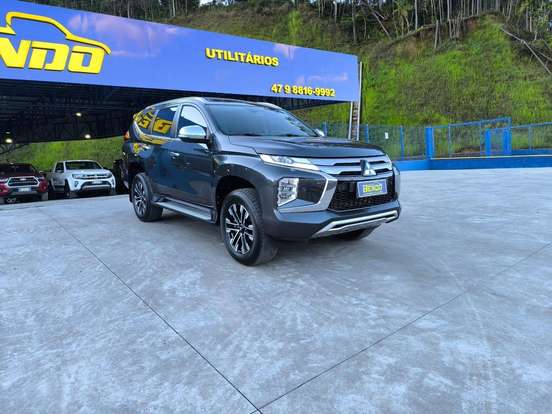 MITSUBISHI-PAJERO SPORT-2.4 16V MIVEC TURBO DIESEL HPE-S AWD AUTOMÁTICO MITSUBISHI-PAJERO SPORT-2023