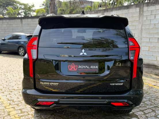 MITSUBISHI-PAJERO SPORT-2.4 16V MIVEC TURBO DIESEL LEGEND BLACK AWD AUTOMÁTICO MITSUBISHI-PAJERO SPORT-2024