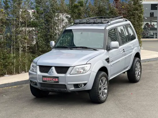 MITSUBISHI-PAJERO TR4-2.0 4X4 16V 140CV FLEX 4P AUTOMÁTICO MITSUBISHI-PAJERO TR4-2012