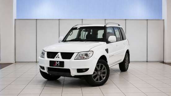 MITSUBISHI-PAJERO TR4-2.0 4X2 16V 140CV FLEX 4P AUTOMÁTICO MITSUBISHI-PAJERO TR4-2014