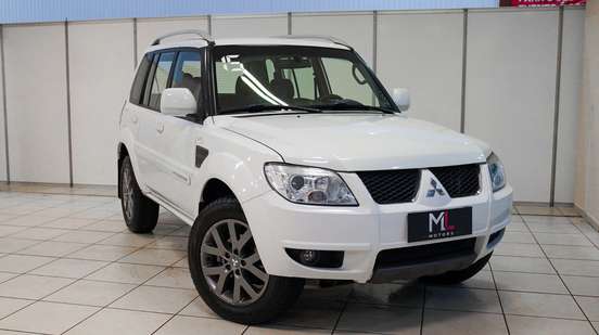 MITSUBISHI-PAJERO TR4-2014