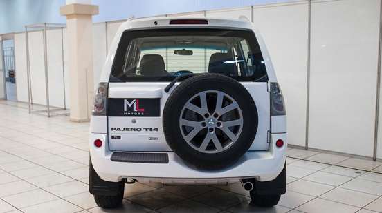 MITSUBISHI-PAJERO TR4-2.0 4X2 16V 140CV FLEX 4P AUTOMÁTICO MITSUBISHI-PAJERO TR4-2014