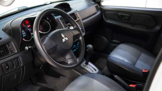 MITSUBISHI-PAJERO TR4-2014