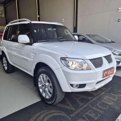 MITSUBISHI-PAJERO TR4-2012