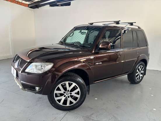 MITSUBISHI-PAJERO TR4-2.0 4X4 16V 140CV FLEX 4P AUTOMÁTICO MITSUBISHI-PAJERO TR4-2014