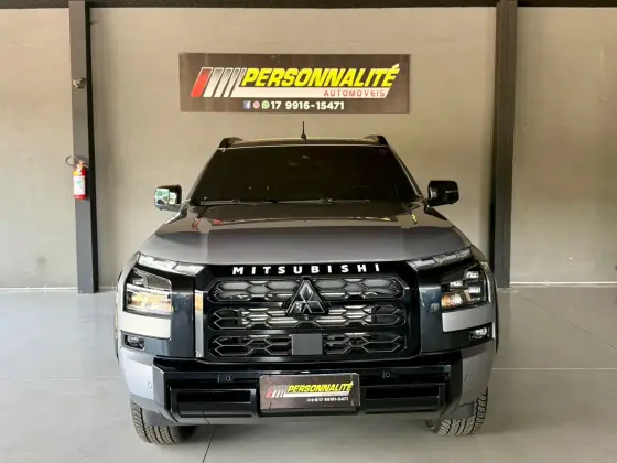 MITSUBISHI TRITON 2.4 BITURBO DIESEL CD KATANA 4X4 AUTOMÁTICO