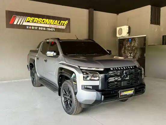 MITSUBISHI-TRITON-2025