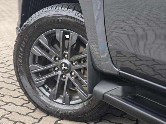 MITSUBISHI-TRITON-2.4 BITURBO DIESEL CD HPE 4X4 AUTOMÁTICO MITSUBISHI-TRITON-2024