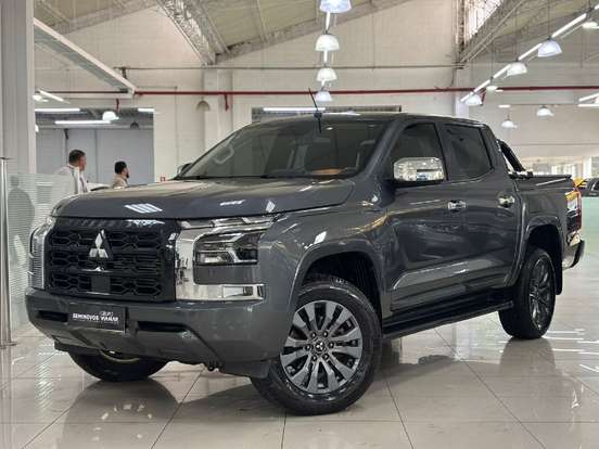 MITSUBISHI-TRITON-2025