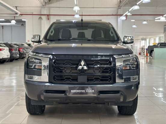 MITSUBISHI-TRITON-2025