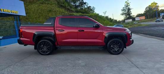 MITSUBISHI-TRITON-2.4 BITURBO DIESEL CD KATANA 4X4 AUTOMÁTICO MITSUBISHI-TRITON-2025