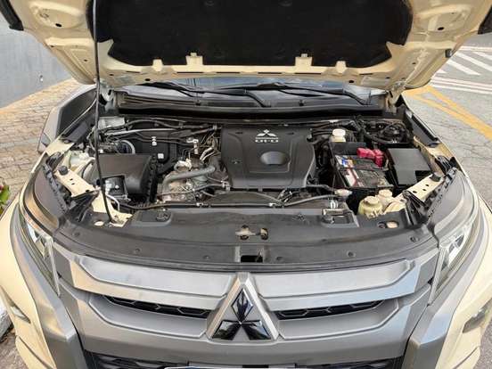 MITSUBISHI-L200 TRITON-2.4 16V TURBO DIESEL SPORT SAVANA CD 4P 4X4 AUTOMÁTICO MITSUBISHI-L200 TRITON-2024