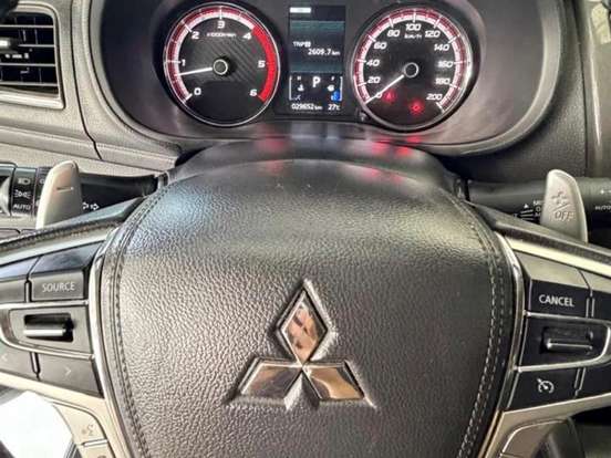 MITSUBISHI-L200 TRITON-2.4 16V TURBO DIESEL SPORT SAVANA CD 4P 4X4 AUTOMÁTICO MITSUBISHI-L200 TRITON-2024