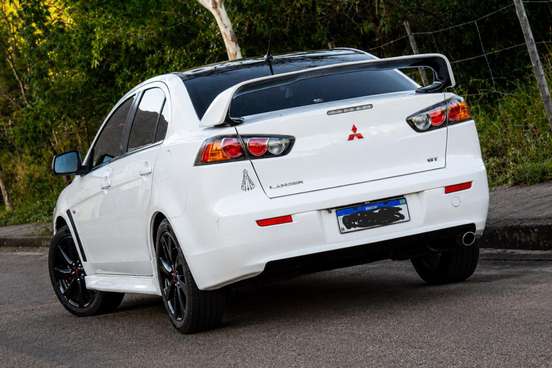 MITSUBISHI-LANCER-2014