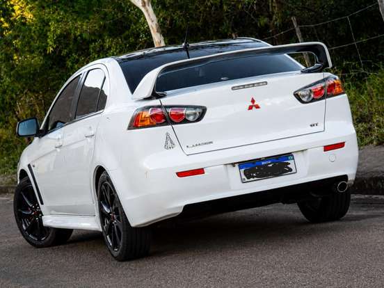 MITSUBISHI-LANCER-2.0 GT 16V GASOLINA 4P AUTOMÁTICO MITSUBISHI-LANCER-2014